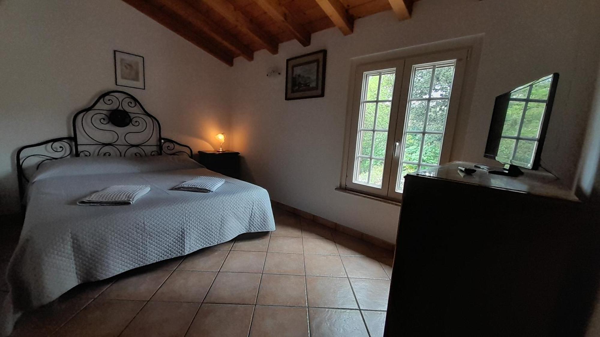 La Casa Di Mary Villa Amelia Luaran gambar