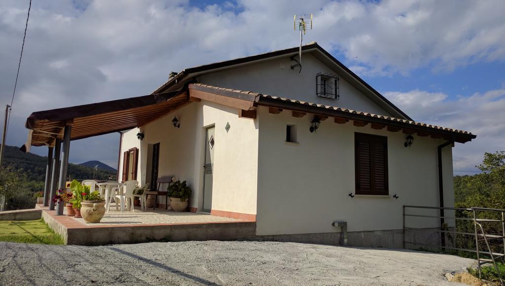 La Casa Di Mary Villa Amelia Luaran gambar